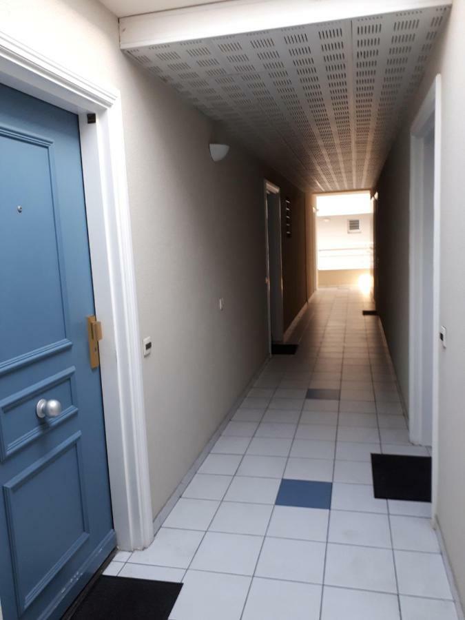 Ferienwohnung F2 Immeuble Les Pieds Dans L'Eau Villeneuve-Loubet Exterior foto